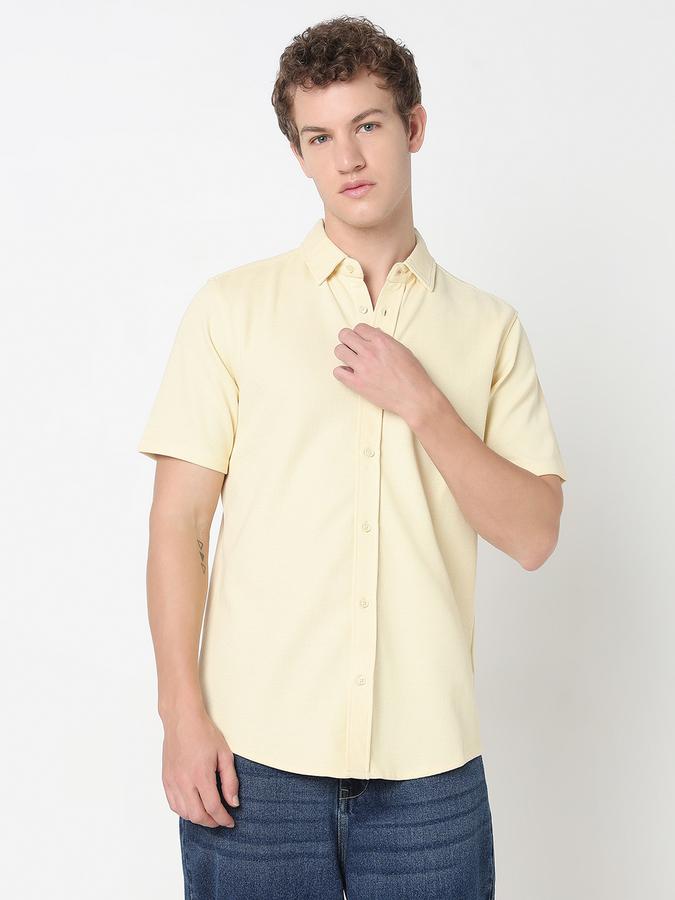 Men Cotton Blend Regular Fit Spread Collar Solid Shirt